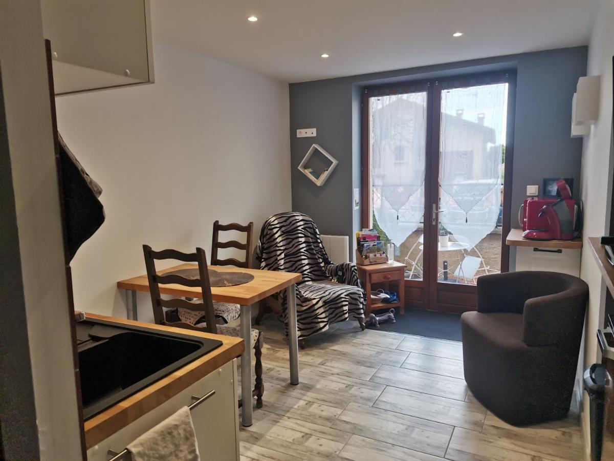 Le Pommiers Apartment Luaran gambar